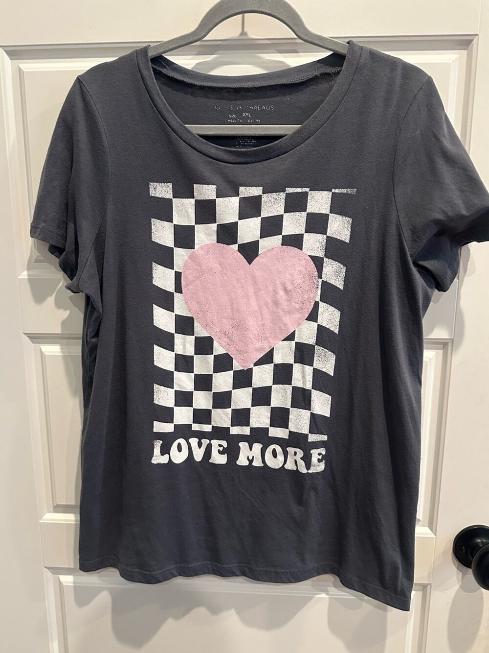 Grayson Threads Youth XXL Love More Checkerboard Graphic Heart T-Shirt Retro